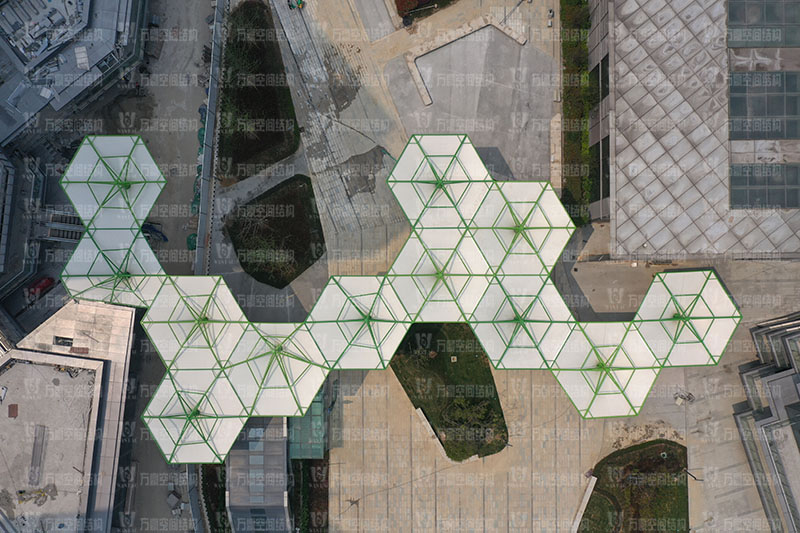 ptfe膜材價(jià)格一般多少錢？ ptfe膜結(jié)構(gòu)工程單價(jià)和哪些因素有關(guān)？