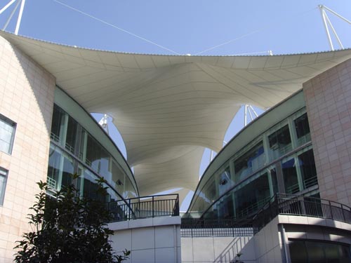 張拉膜結(jié)構(gòu)是什么?張拉膜結(jié)構(gòu)設(shè)計(jì)需要考慮哪些問題 張拉膜結(jié)構(gòu)是什么?張拉膜結(jié)構(gòu)設(shè)計(jì)需要考慮哪些問題