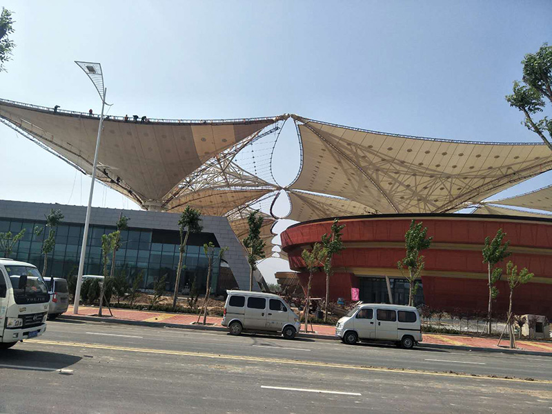 PTFE膜結構屋面有哪些特點？為什么PTFE膜結構屋面如此受歡迎？