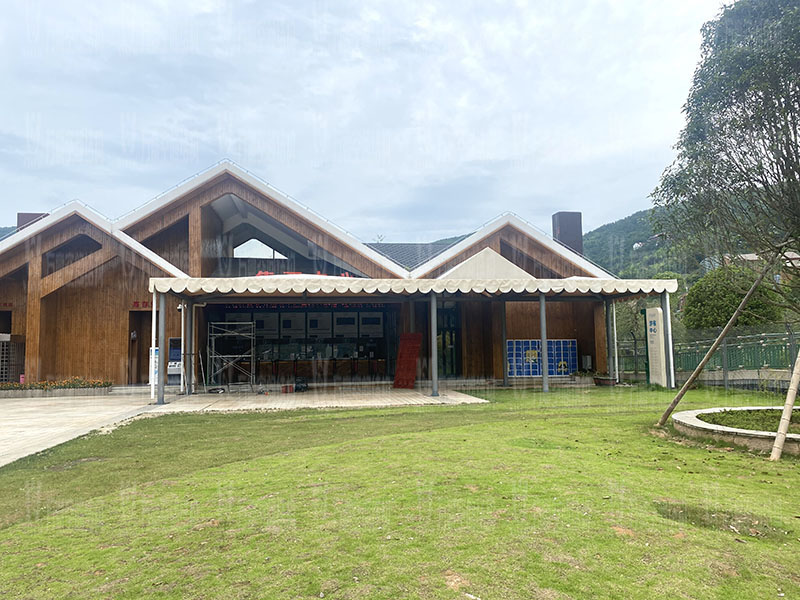 樂(lè)清鐵定溜溜樂(lè)園商業(yè)街蜂窩狀ETFE膜結(jié)構(gòu)工程鋼結(jié)構(gòu)已全部完成 樂(lè)清鐵定溜溜樂(lè)園商業(yè)街蜂窩狀ETFE膜結(jié)構(gòu)工程鋼結(jié)構(gòu)已全部完成