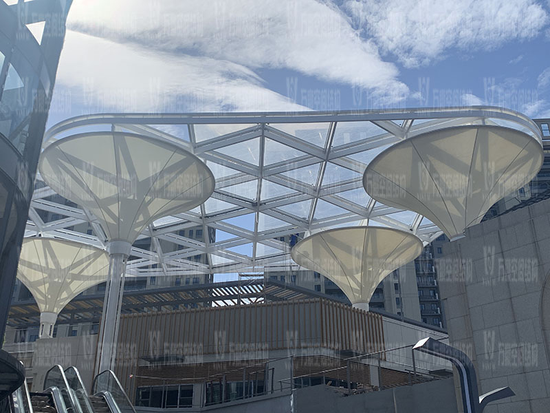 萬豪空間結構員工到臺州大板橋ETFE氣枕天幕項目、溫州鐵定溜溜樂園ETFE天幕及PTFE景觀傘膜結構工項目學習交流 萬豪空間結構員工到臺州大板橋ETFE氣枕天幕項目、溫州鐵定溜溜樂園ETFE天幕及PTFE景觀傘膜結構工項目學習交流