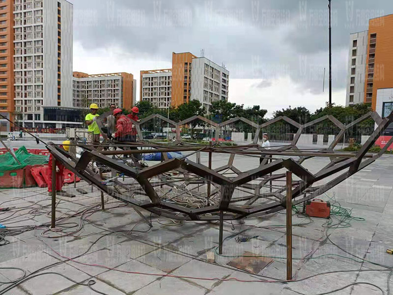 無線創智城市功能空間業態優化五星集市鋼膜結構工程完工