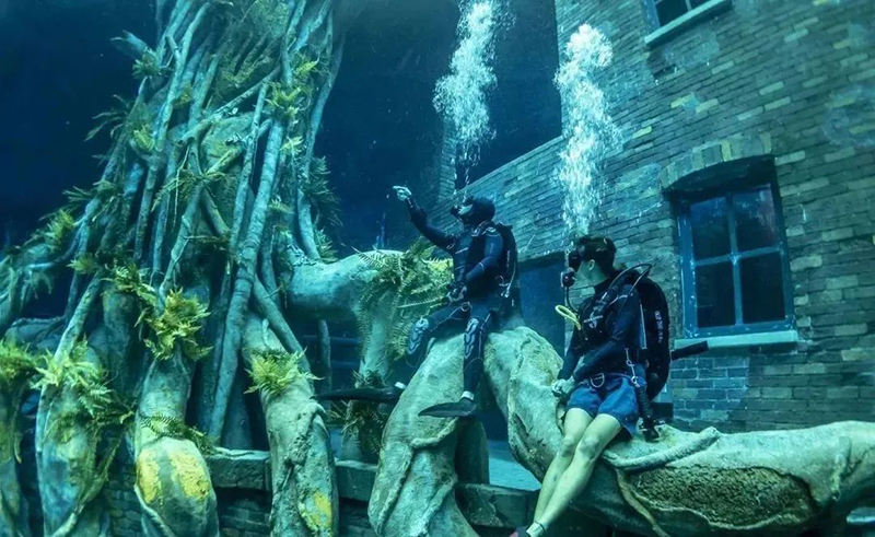 世界最深泳池,深入地下60米 世界最深泳池,深入地下60米