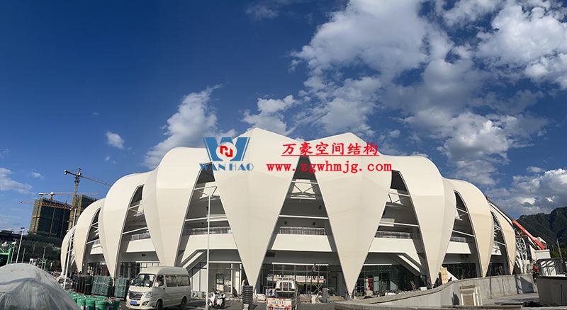 龍泉市體育場鋼膜結構工程接近尾聲 龍泉市體育場鋼膜結構工程接近尾聲