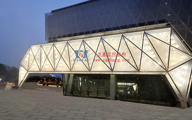 ETFE膜結構的光線控制