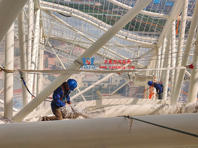 勞動最光榮，致敬一線工作者！