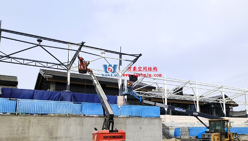 勞動最光榮，致敬一線工作者！