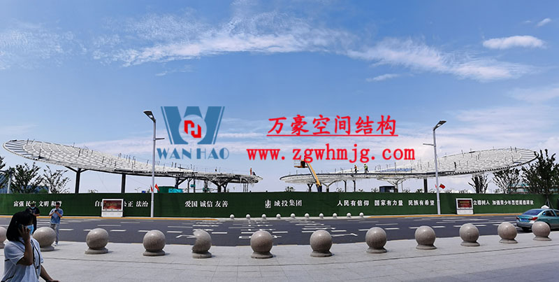 滬通鐵路張家港站前廣場蝴蝶造型空間鋼結(jié)構(gòu) 滬通鐵路張家港站前廣場蝴蝶造型空間鋼結(jié)構(gòu)