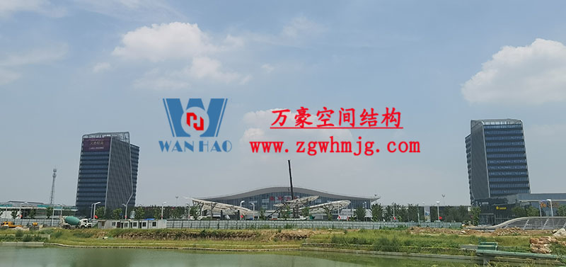 滬通鐵路張家港站前廣場蝴蝶造型空間鋼結(jié)構(gòu) 滬通鐵路張家港站前廣場蝴蝶造型空間鋼結(jié)構(gòu)