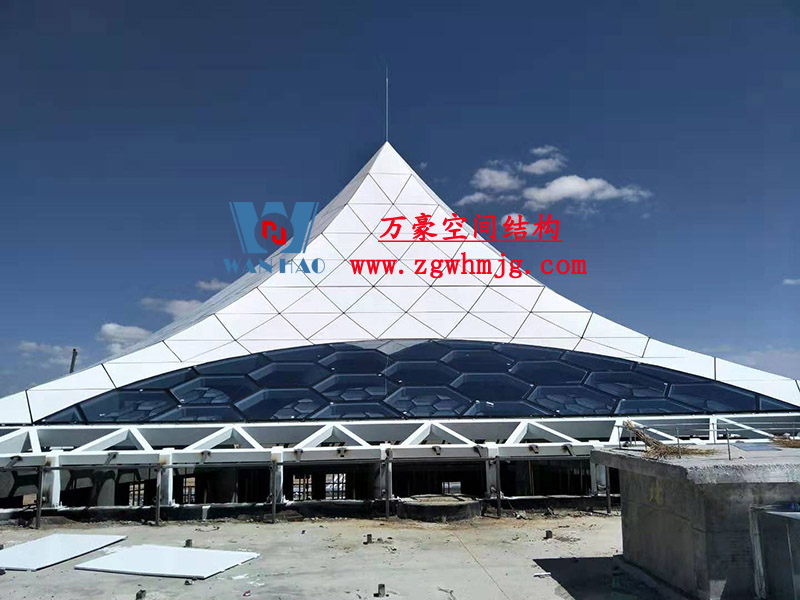 青海茶卡鹽湖天空之境集散中心鋼膜結構項目