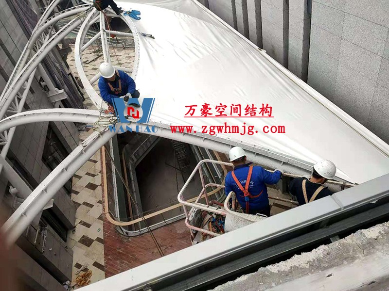 新泰卓越·財富廣場膜結構項目