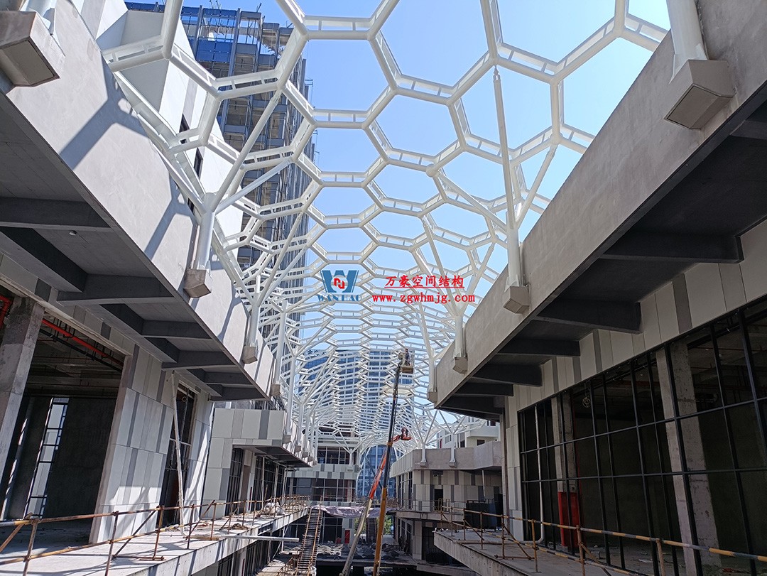 已完工，這個ETFE氣枕商業天幕閃亮登場！