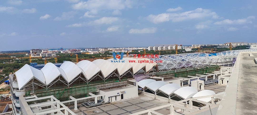 施工加速,這個PTFE膜結(jié)構(gòu)天幕即將完工! 施工加速,這個PTFE膜結(jié)構(gòu)天幕即將完工!