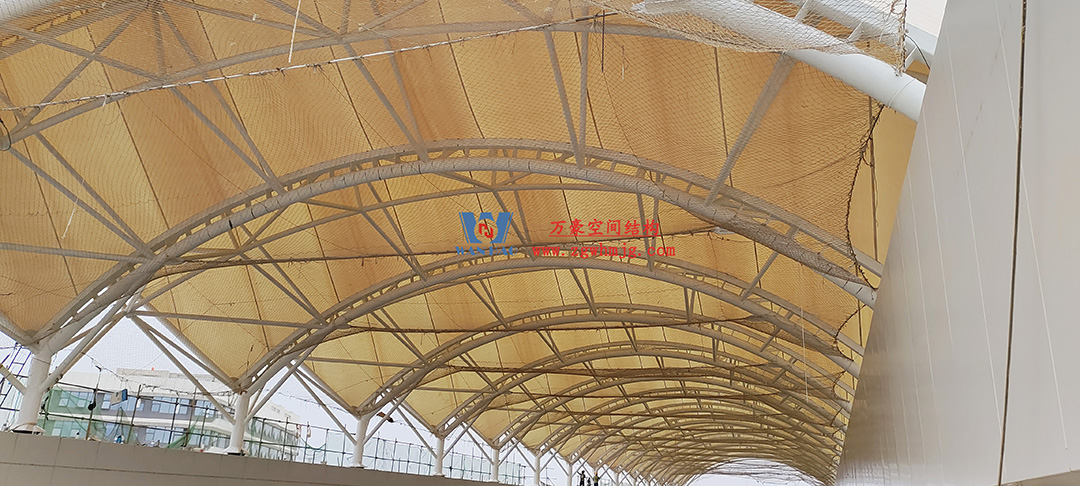 施工加速,這個PTFE膜結(jié)構(gòu)天幕即將完工! 施工加速,這個PTFE膜結(jié)構(gòu)天幕即將完工!