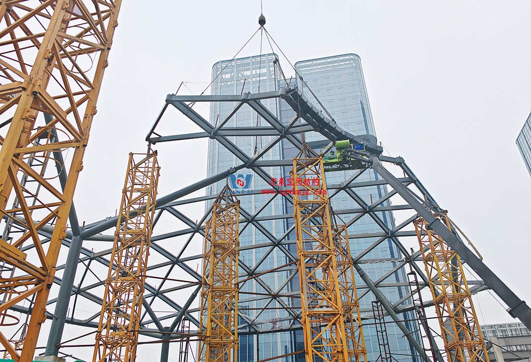 攻堅克難,全速推進|這個ETFE商業(yè)天幕迎來新進展 攻堅克難,全速推進|這個ETFE商業(yè)天幕迎來新進展