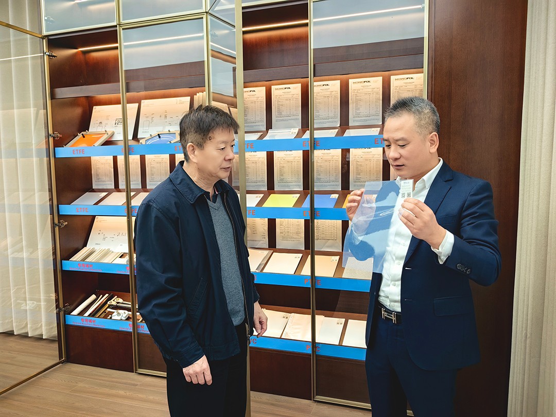 中國鋼結構協會空間結構分會領導專家一行蒞臨萬豪考察指導工作