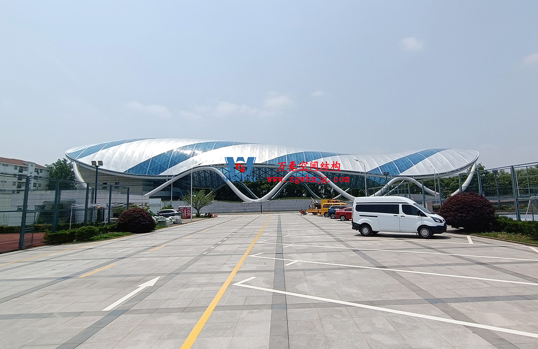 帆影碧波|風雨操場上的ETFE膜結(jié)構(gòu)穹頂 帆影碧波|風雨操場上的ETFE膜結(jié)構(gòu)穹頂
