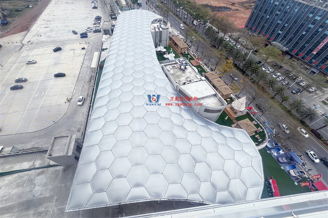 茂名總匯天街ETFE氣枕商業(yè)天幕，打造光影藝術(shù)“場景”