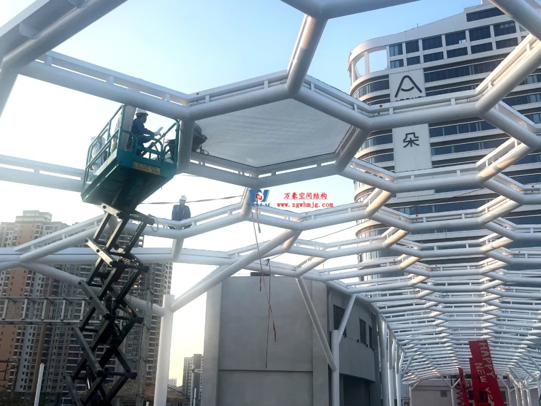 廣州茂名總匯天街商業街ETFE膜結構工程 廣州茂名總匯天街商業街ETFE膜結構工程