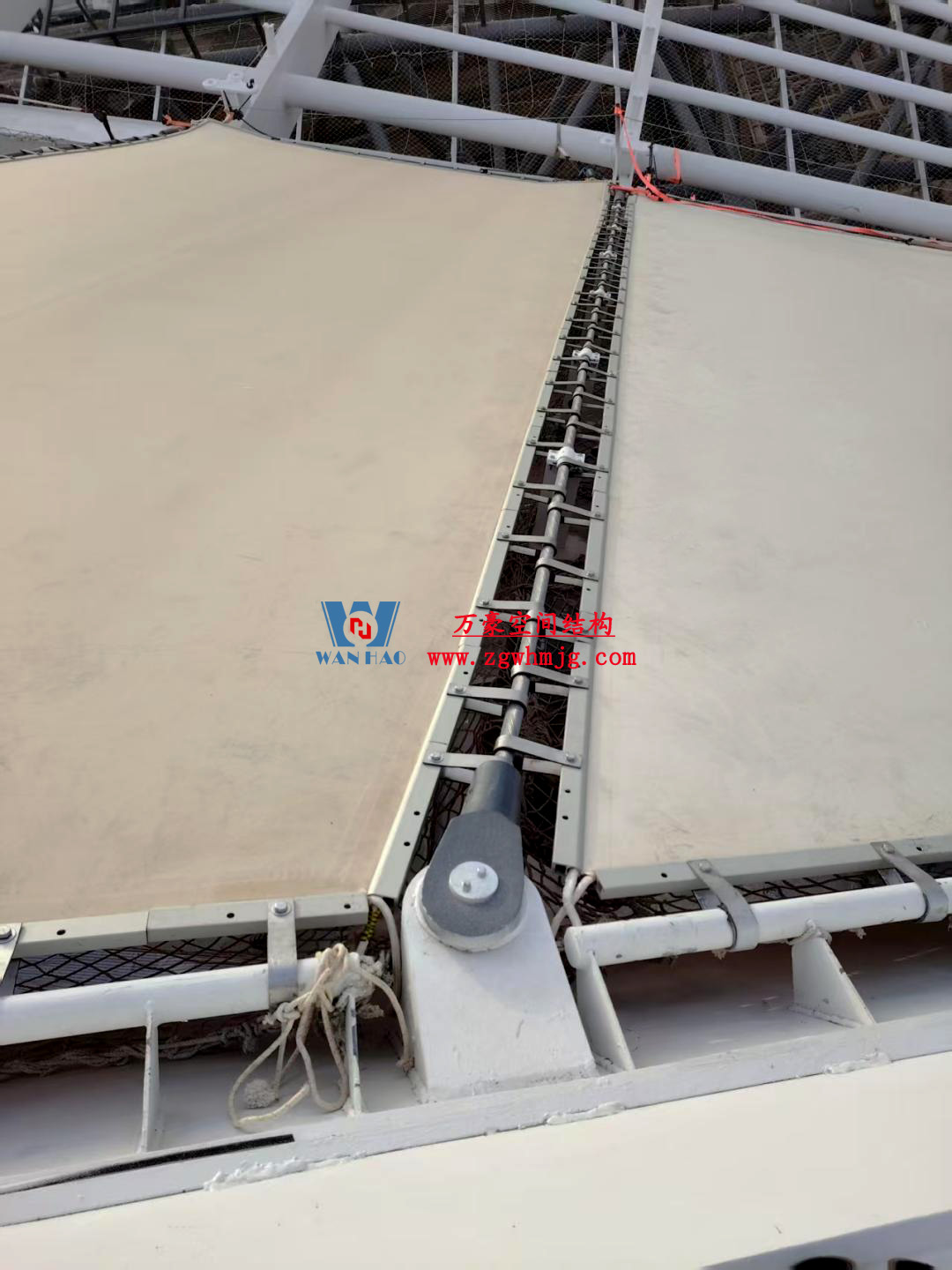 鄭州中原高鐵港數字展貿城ETFE膜結構 PTFE膜結構項目 鄭州中原高鐵港數字展貿城ETFE膜結構 PTFE膜結構項目