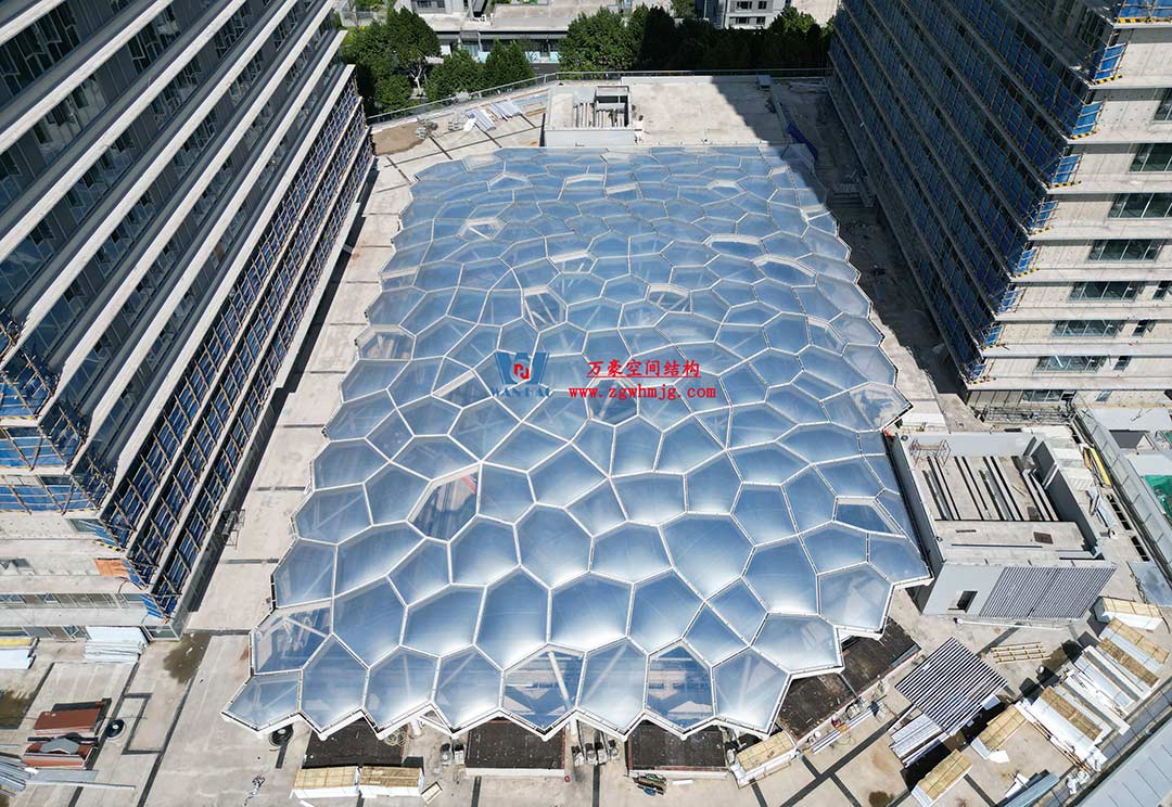 安吉云安里ETFE氣枕商業天幕圓滿完工 安吉云安里ETFE氣枕商業天幕圓滿完工