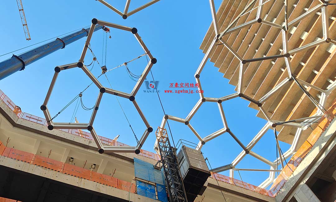 安吉云安里ETFE氣枕商業天幕圓滿完工 安吉云安里ETFE氣枕商業天幕圓滿完工