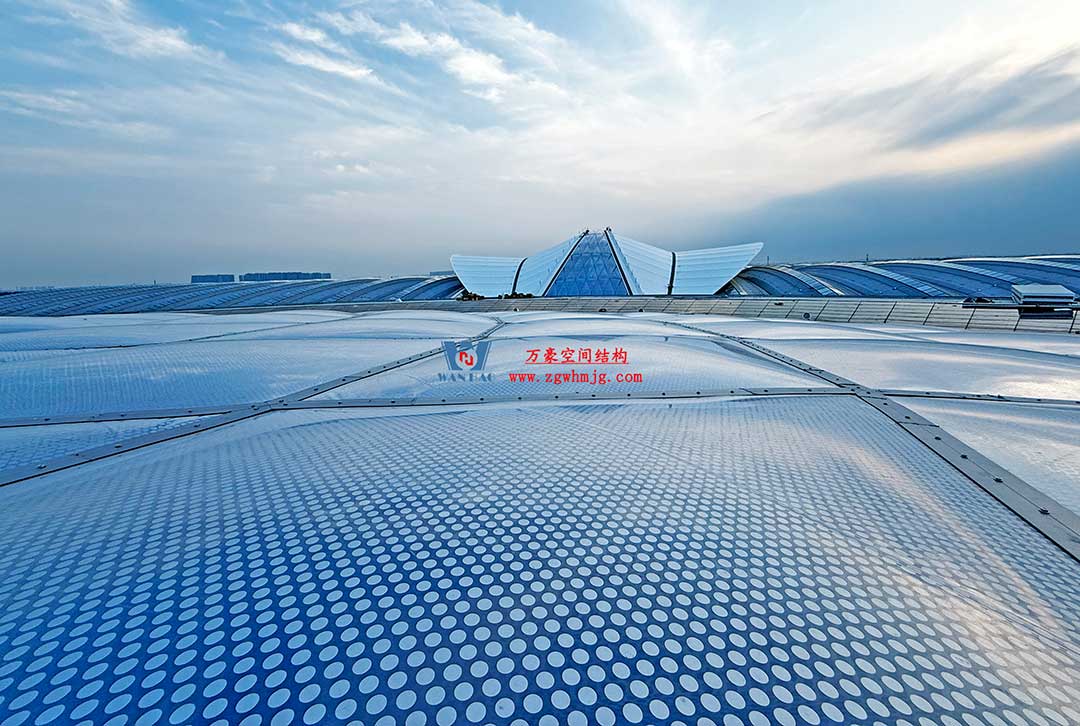 鄭州中原高鐵港數字展貿城ETFE膜結構 PTFE膜結構工程 鄭州中原高鐵港數字展貿城ETFE膜結構 PTFE膜結構工程
