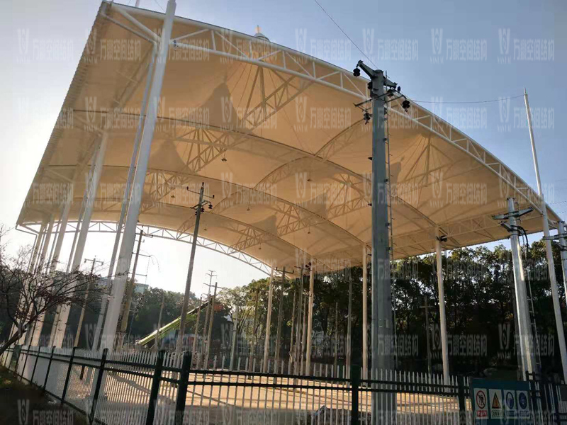 張拉膜結(jié)構(gòu)廠家哪家好？該如何選擇張拉膜結(jié)構(gòu)廠家？