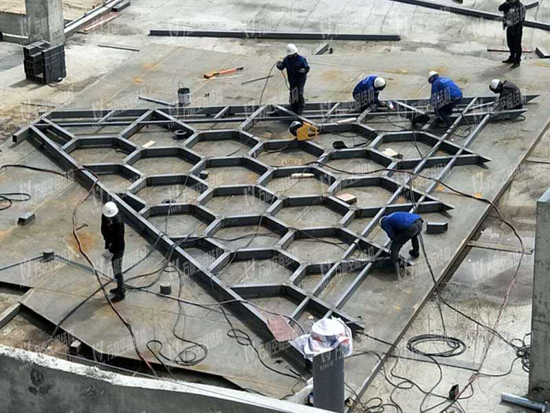 青海茶卡鹽湖天空之境集散中心鋼膜結構項目竣工 青海茶卡鹽湖天空之境集散中心鋼膜結構項目竣工