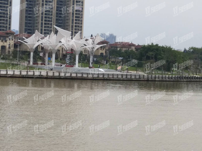 東莞市東江西岸PTFE網格覆膜結構項目 東莞市東江西岸PTFE網格覆膜結構項目